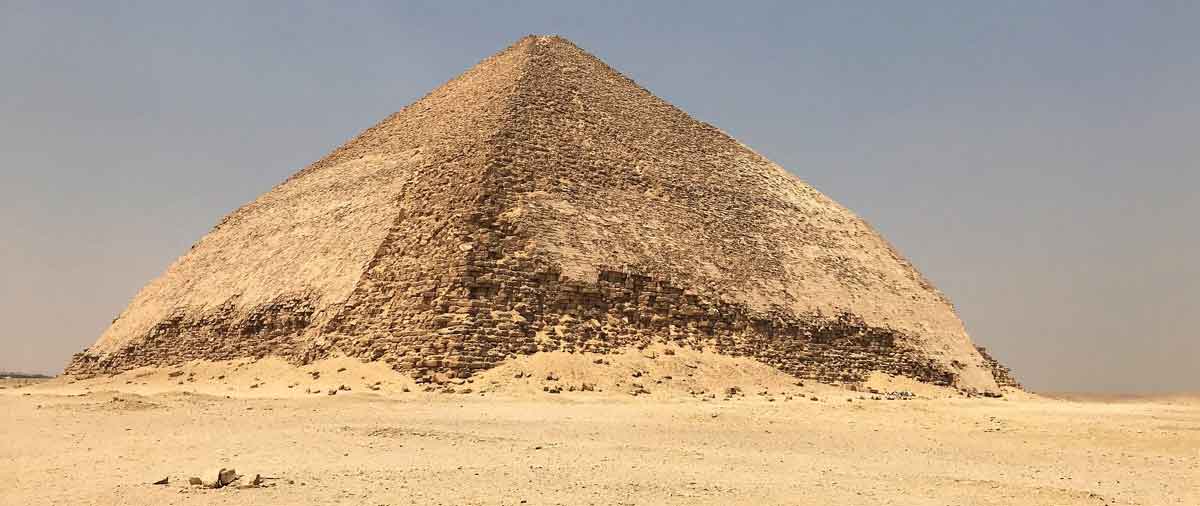 Piramide piegata Piramide piegata