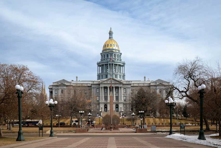 Capitol Building con cupola dorata